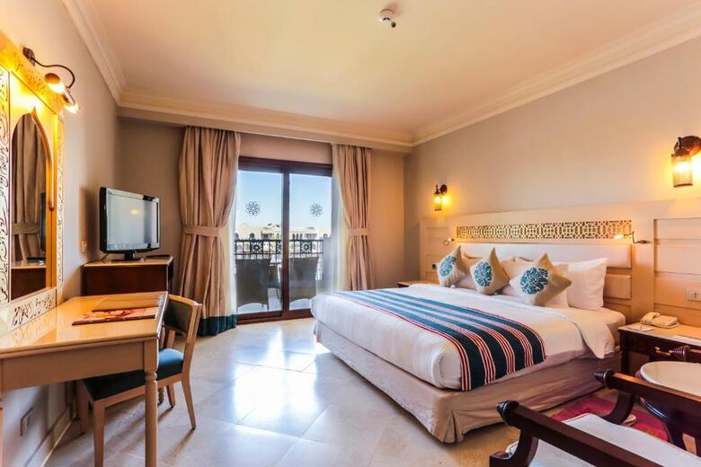 Hotel Sunrise Grand Select Arabian Beach Resort