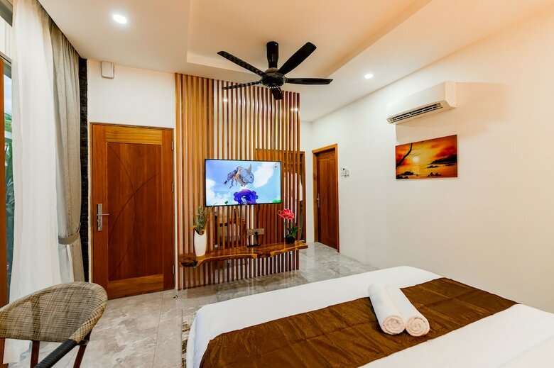 Maneh Villa
