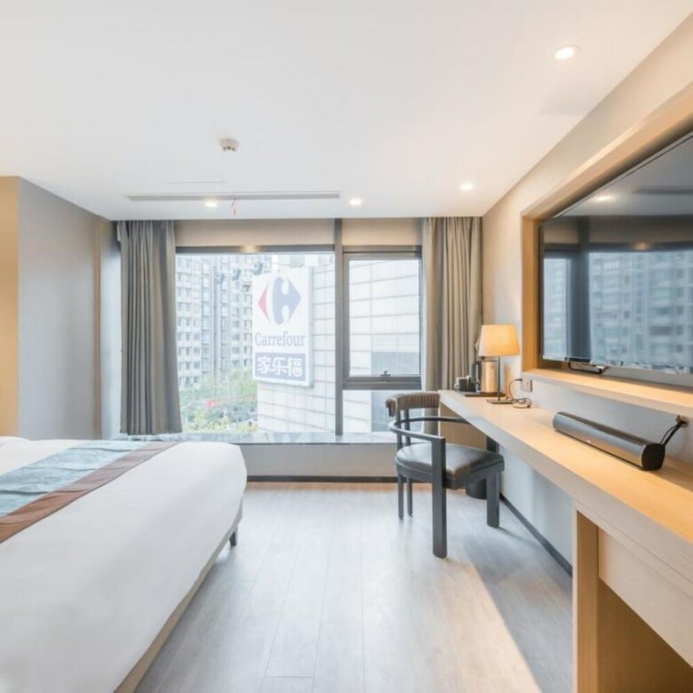 Vyluk J Hotel Shanghai West Station