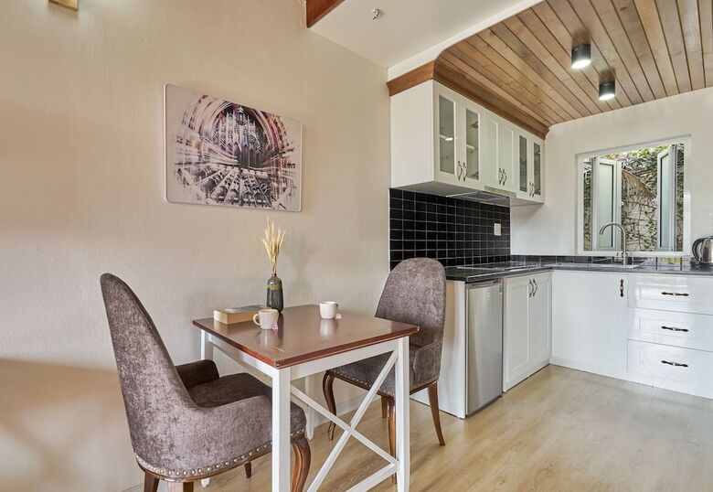 Aparthotel Little Colmar Boutique Homestay