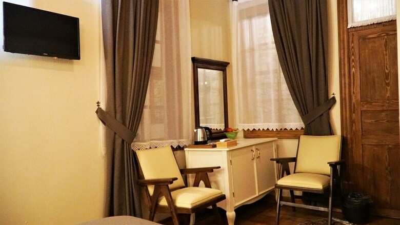 Hotel 1870's Tas Konak Otel