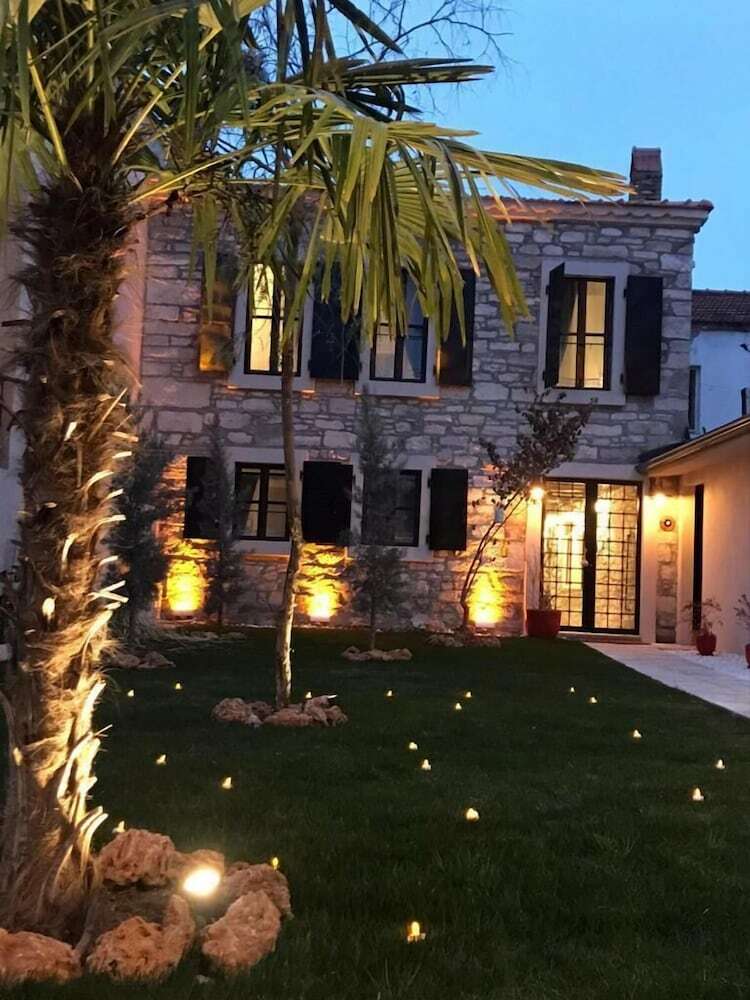 Hotel 1870's Tas Konak Otel