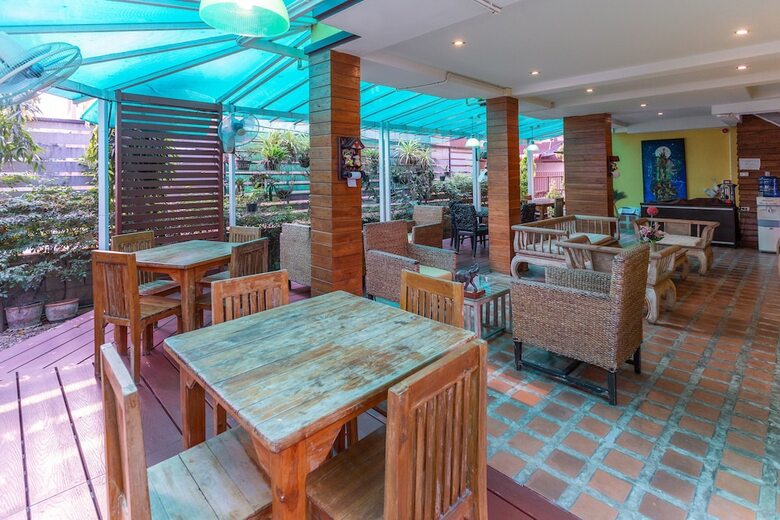 Oyo Yellow Tique Hotel