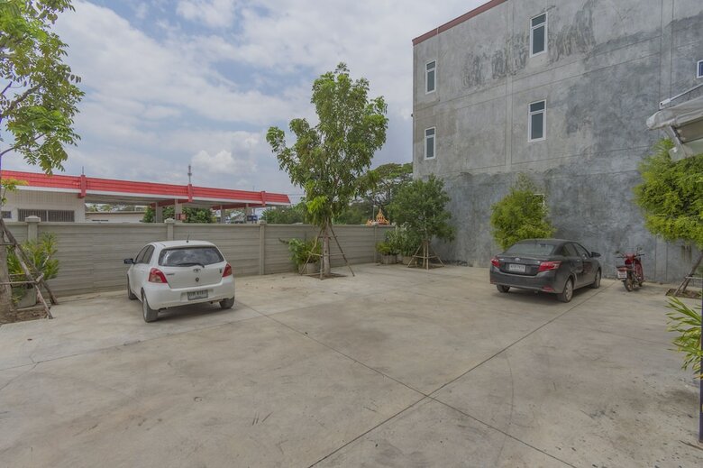Hotel Oyo Canal Happiness