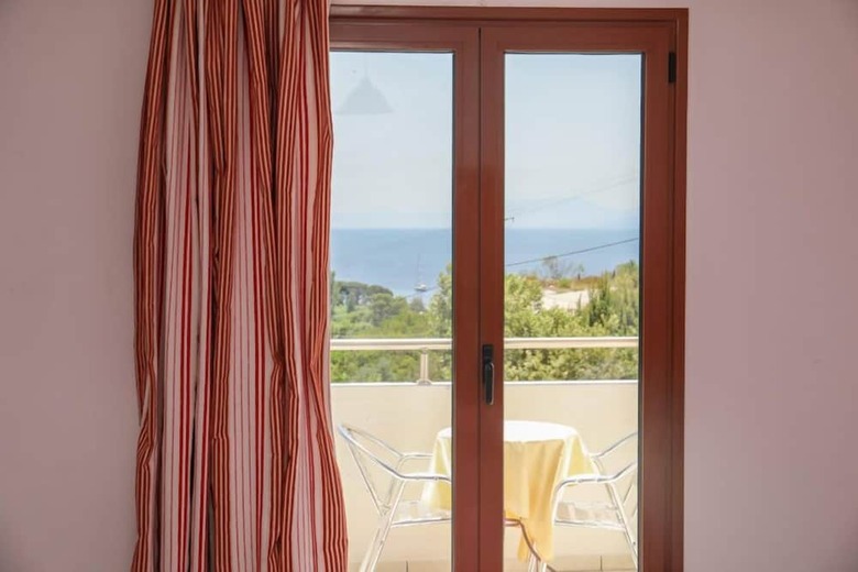 Aparthotel Zorbas Family House