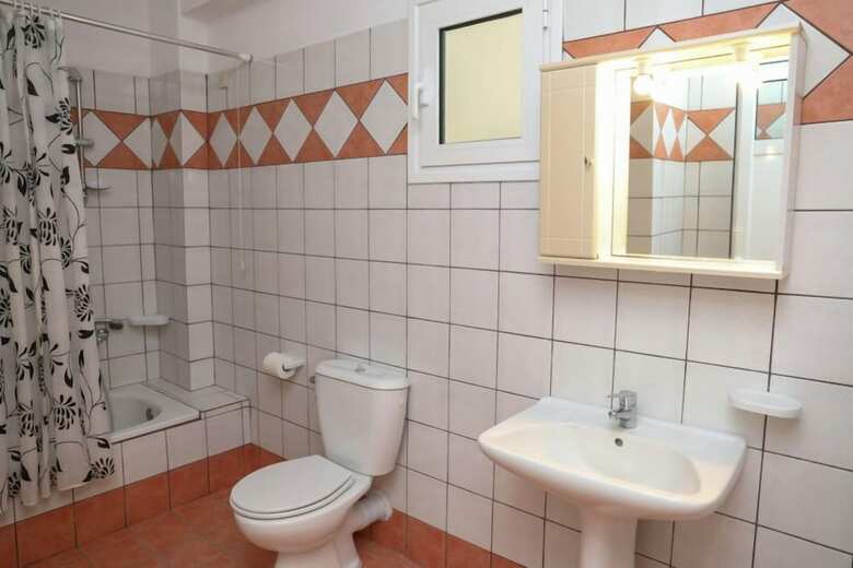 Aparthotel Zorbas Family House