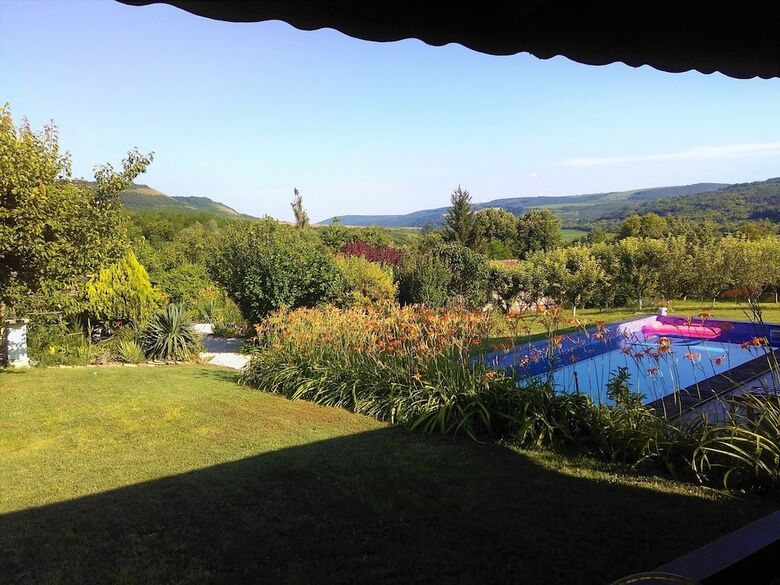 Peaceful,sun,own Pool! Get Away From The Crowds!!