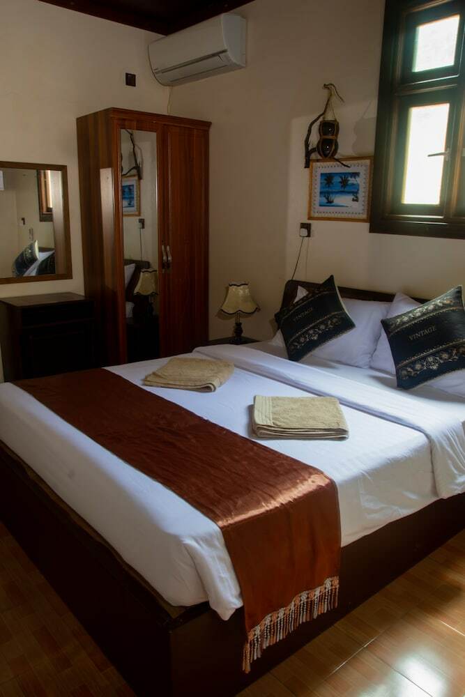 Hotel Kuri Beach View Inn