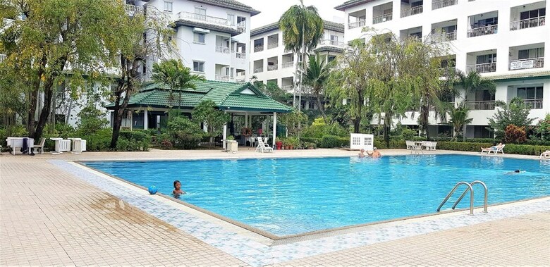 Residencia Large Studio Baan Suan Lalana