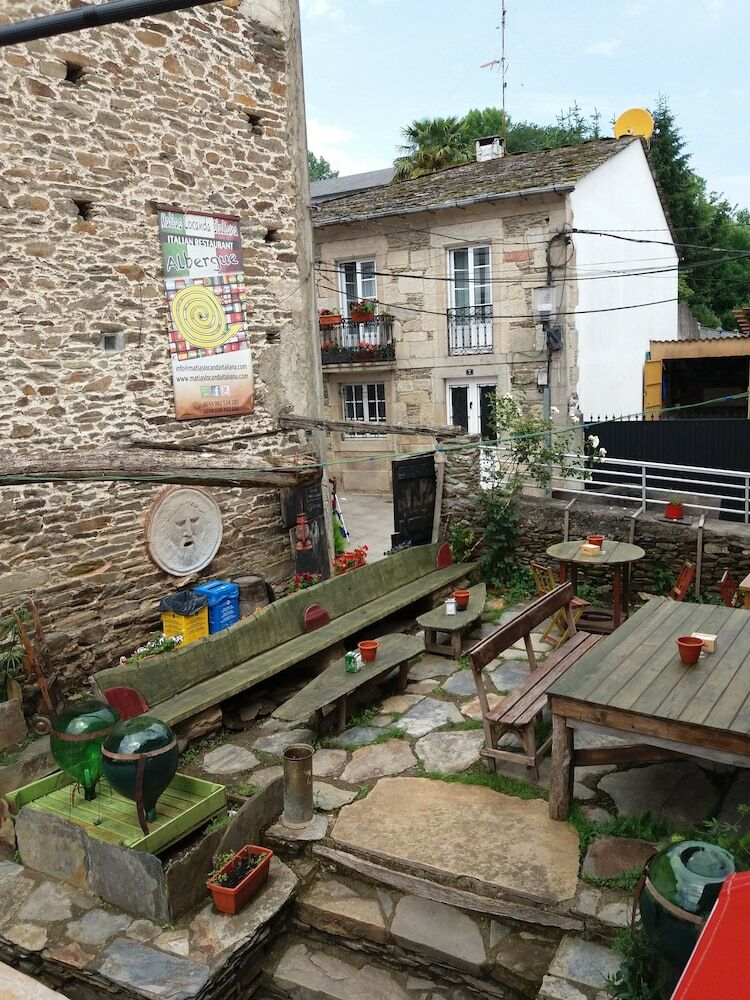 Hostal Albergue Matias Locanda