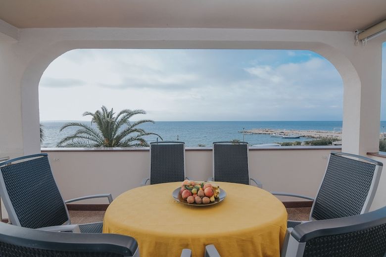 Pool Apartments Tolo