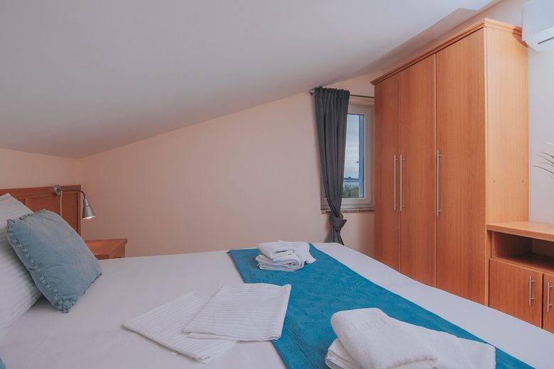 Pool Apartments Tolo