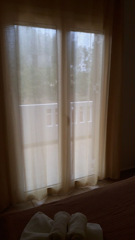 Iro's Sea View Apartments