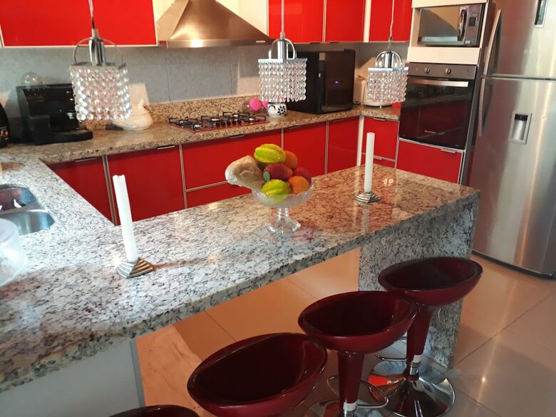 Casa de Valentina Com Espa�o Gourmet