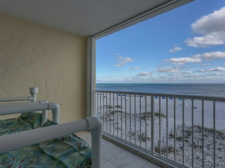 Castaways By Meyer Vacation Rentals