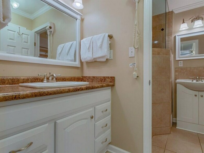 Castaways By Meyer Vacation Rentals