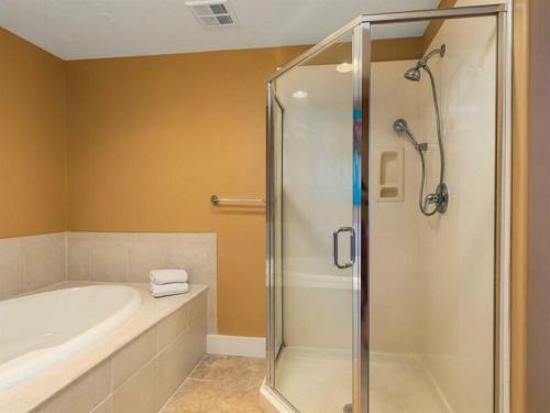 Island Tower By Meyer Vacation Rentals
