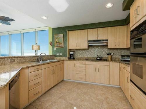 Island Tower By Meyer Vacation Rentals
