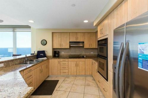 Island Tower By Meyer Vacation Rentals