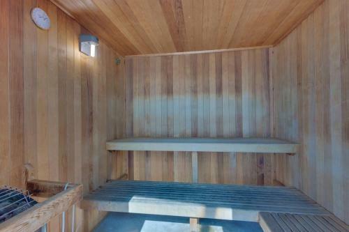 Island Tower By Meyer Vacation Rentals