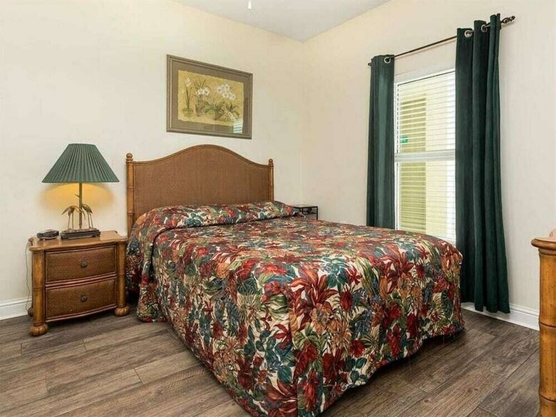 Crystal Shores By Meyer Vacation Rentals
