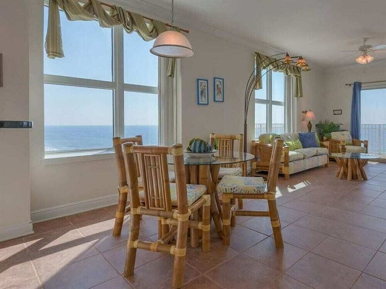 Crystal Shores By Meyer Vacation Rentals