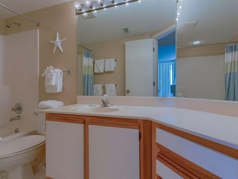 Pelican Pointe By Meyer Vacation Rentals