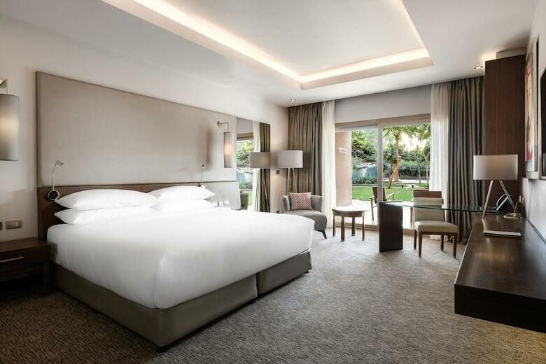Hotel Dusit Thani Lakeview Cairo