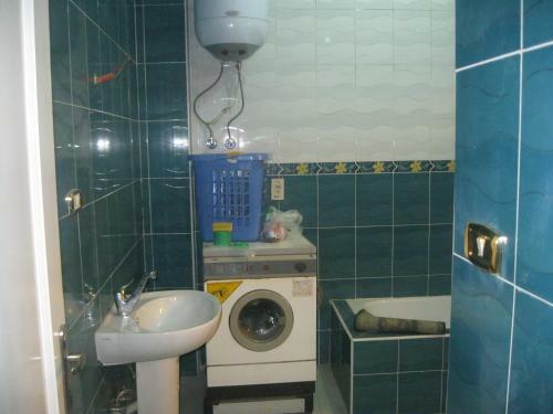 Three-bedroom Apartment At Nazlet El Semman
