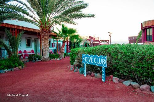 Albergue Mirage Village