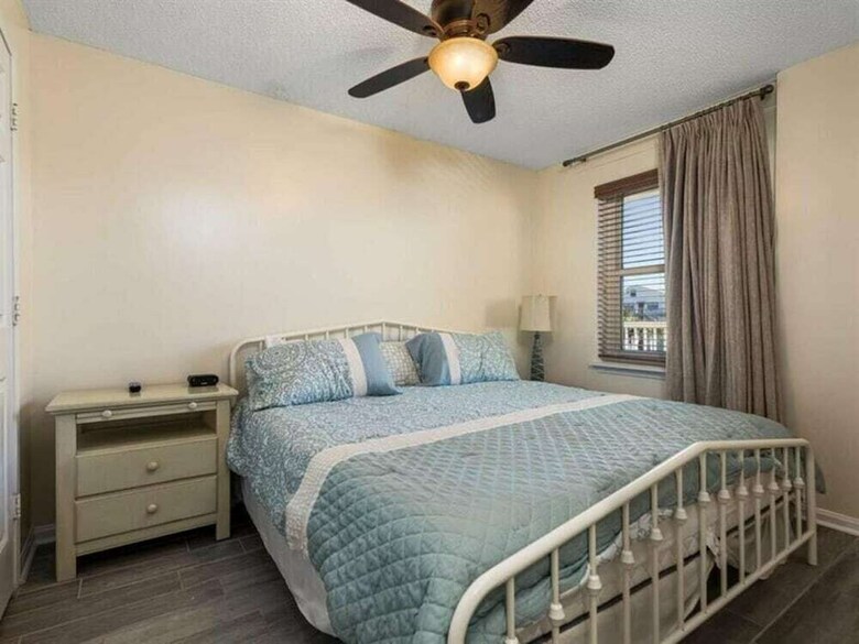 Tradewinds By Meyer Vacation Rentals