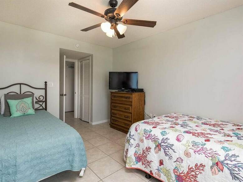 Island Winds West By Meyer Vacation Rentals
