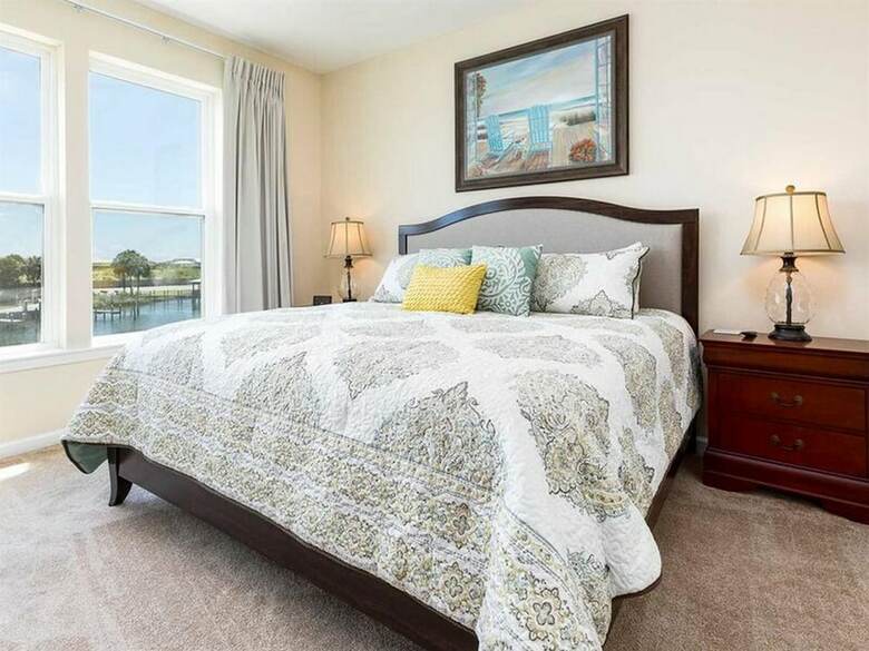Navy Cove Harbor By Meyer Vacation Rentals