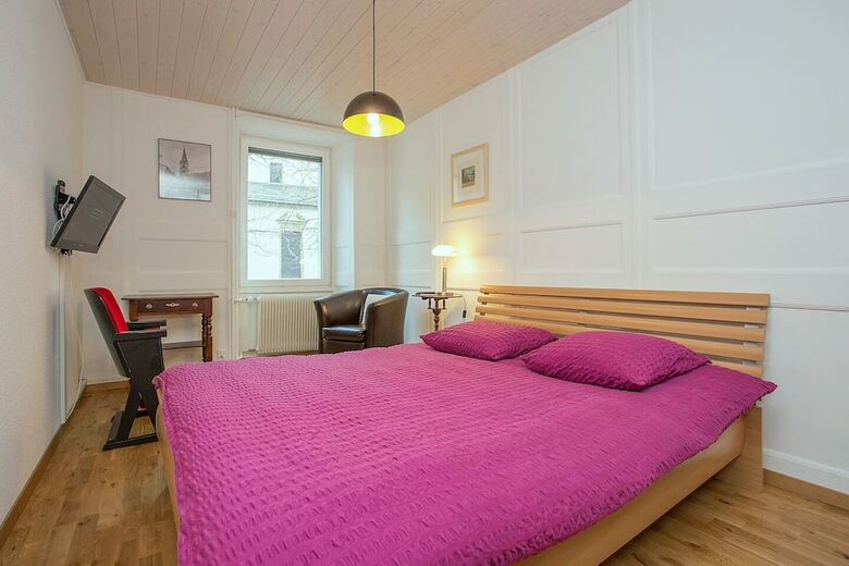 Hotel Midi Guestrooms