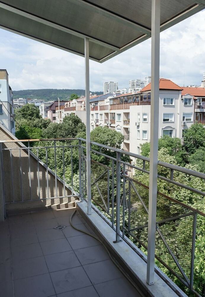 Fm Premium 1-bdr Apartment With Parking Spot