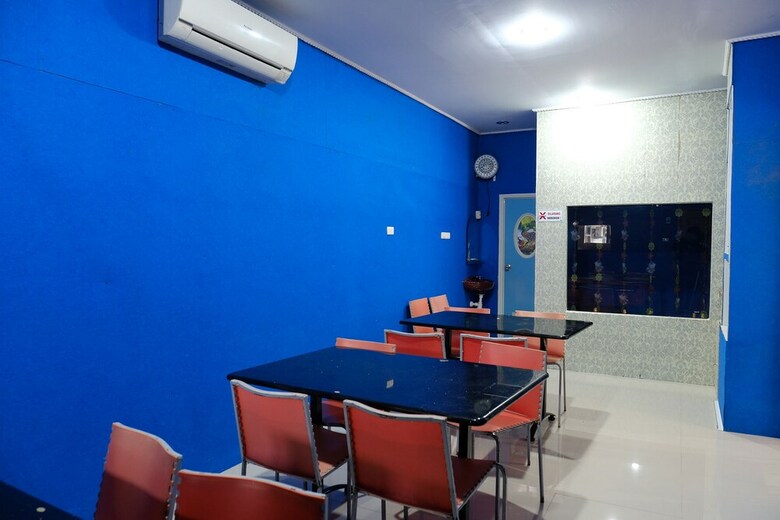 Oyo 2349 Hotel Mustika 2