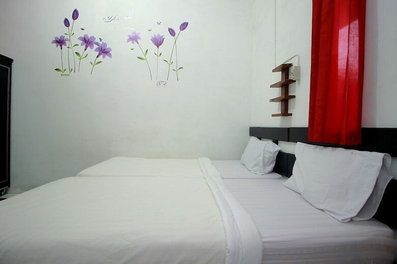 Hostal Spot On 2362 Wisma Ria