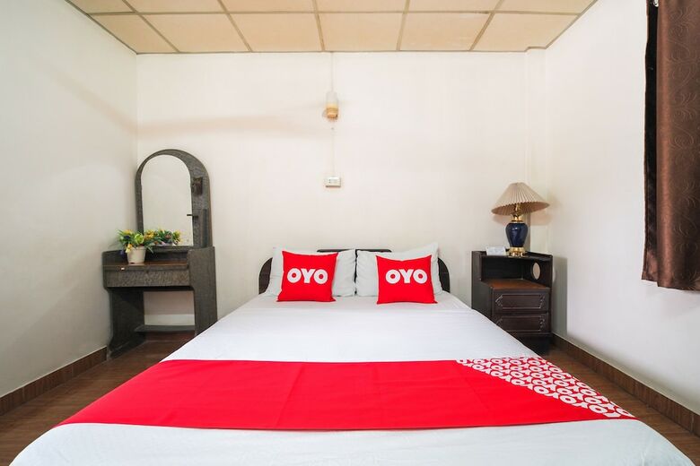 Oyo 654 Samanmit Inn Hotel