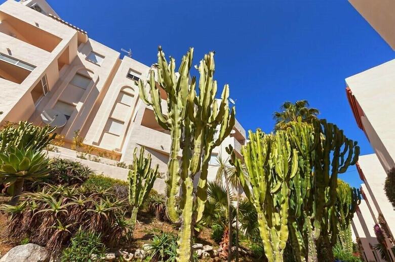 Lovely Apartment With Pool And Sea View Ref 101