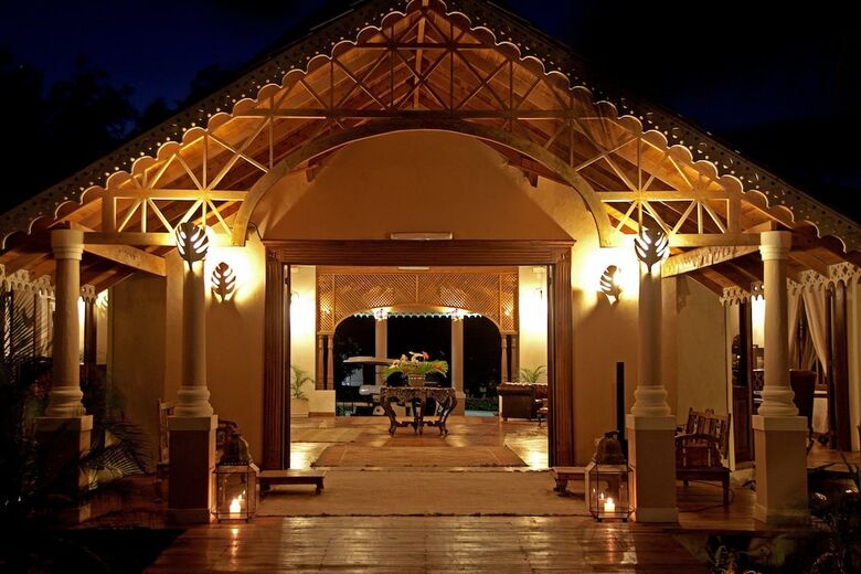 Hotel Ocean Beach Resort & Spa