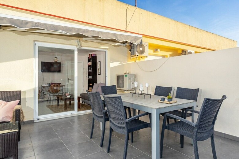 Apartamentos Beachside Penthouse In Los Boliches Ref 126