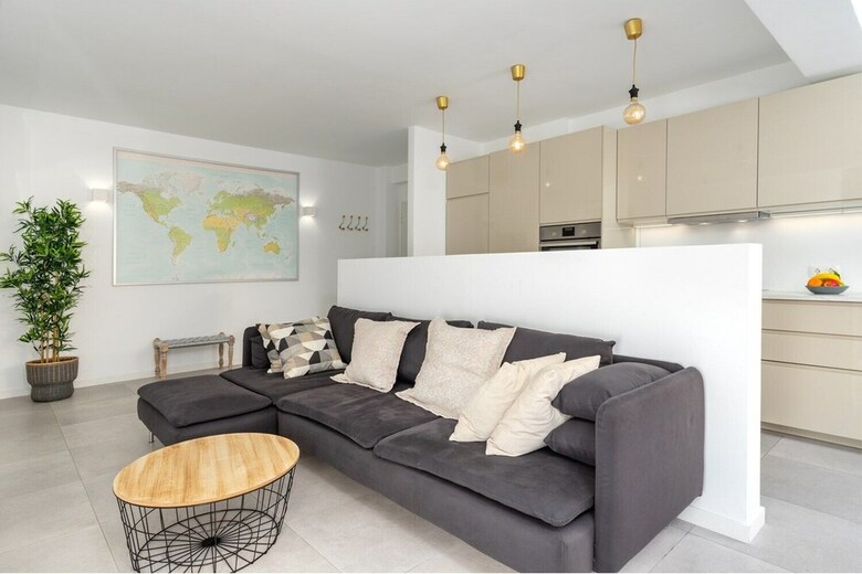 Stunning 3br Terrace Apartment Best Location Ref 124