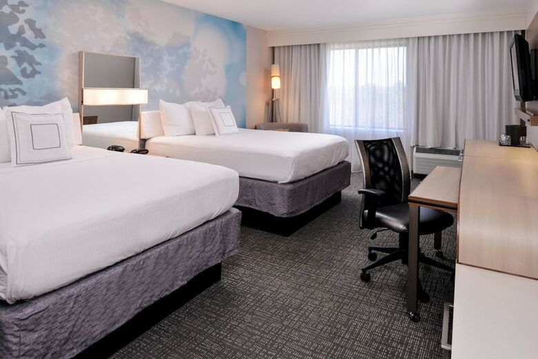 Hotel Courtyard By Marriott Milwaukee Brown Deer