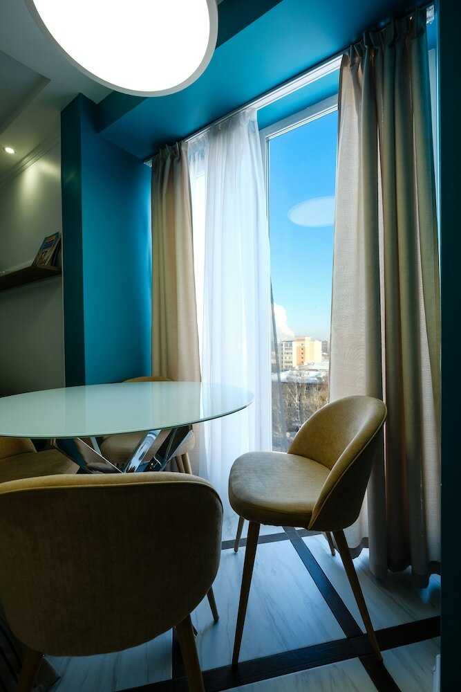 Apartment Petrovskie On Savinykh 4a