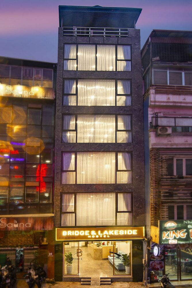 Bridgelakeside Hotel Hanoi