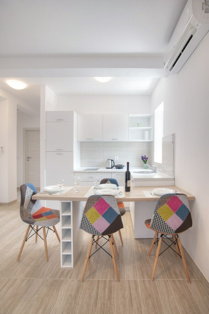 Apartamentos Guest House Djonovic