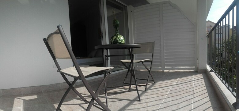 Apartamentos Guest House Djonovic