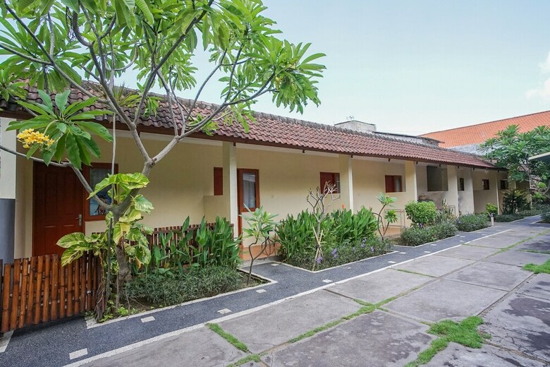 Hotel Bintang Garden House