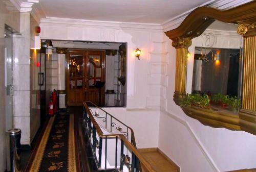 New Garden Palace Hotel