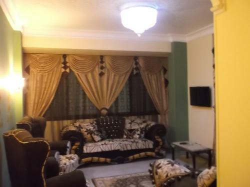 Furnished Apartment El-maali Street Roxy